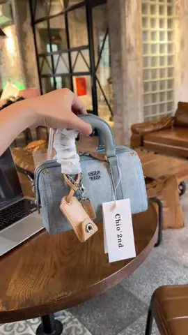 Cái gì xô bồ quá, mình không tham gia, tranh giành quá, mình chọn cái khác.❤️❤️