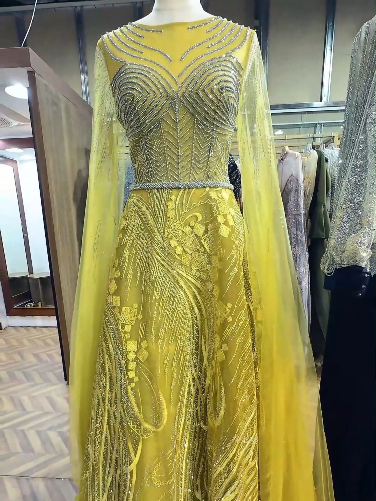💃 Ready to turn heads? 💃 Come to Factory Mall Ajman, where you'll discover a stunning collection of party dresses, evening gowns, wedding dresses, kaftans, and more! Find your perfect fit and shine on every occasion. ✨👗 We can’t wait to see you! 😍 #factorymallajman #fashioninspiration #ladiesstyle #partyready #partydress #eveningdress #gowns #kaftan #arabicdress #moroccandress #ksafashionblogger #travel #oman #emirati #global_village #globalvillagedubai #ajman🇦🇪 #أزياء_عصرية #كفتان #ملابس_سهرة #dubaï #fashionbloggers #globalvillage