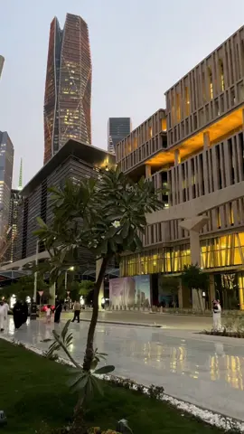 #الرياض #مترو_الرياض #كافد #اكسبلورexplore #اكسبلور #قطار_الرياض 