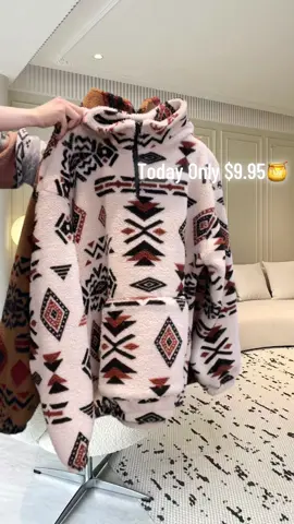 I like❤️‍🔥 #ncmryuanniversarysale #fyp #spotlightfinds #foryour #christmas #OOTD #winteroutfit #winter #TikTokShop #tiktokshopholiday #tiktokshopholidayhaul #cybermonday #cybermondaydeal #cybermondaydeals #tiktokshopcybermonday #cybermonday2024 #cute #Love #sweatshirt 