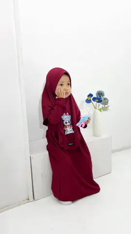 Setuju gak sih bun kalau marun itu bikin kelihatan cerah yang pakai? 🥰#labubu #fypシ゚viral🖤tiktok #fyp #lucu #ootdanak 