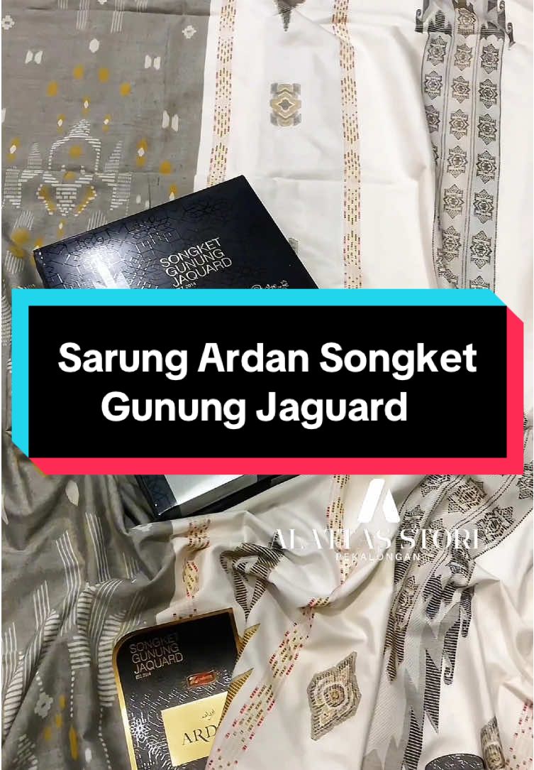 Sarung Ardan Songket Gunung Jaguard SERI warna Putih Nya Nih Kaka🥰🤗#fyp #fypage #fy #fypviralシ #fypviralシviral #sarung #sarungan #sarungardan #ardansgj #ardan #racuntiktok #racuntiktokshop #videos #promoguncang #1212 