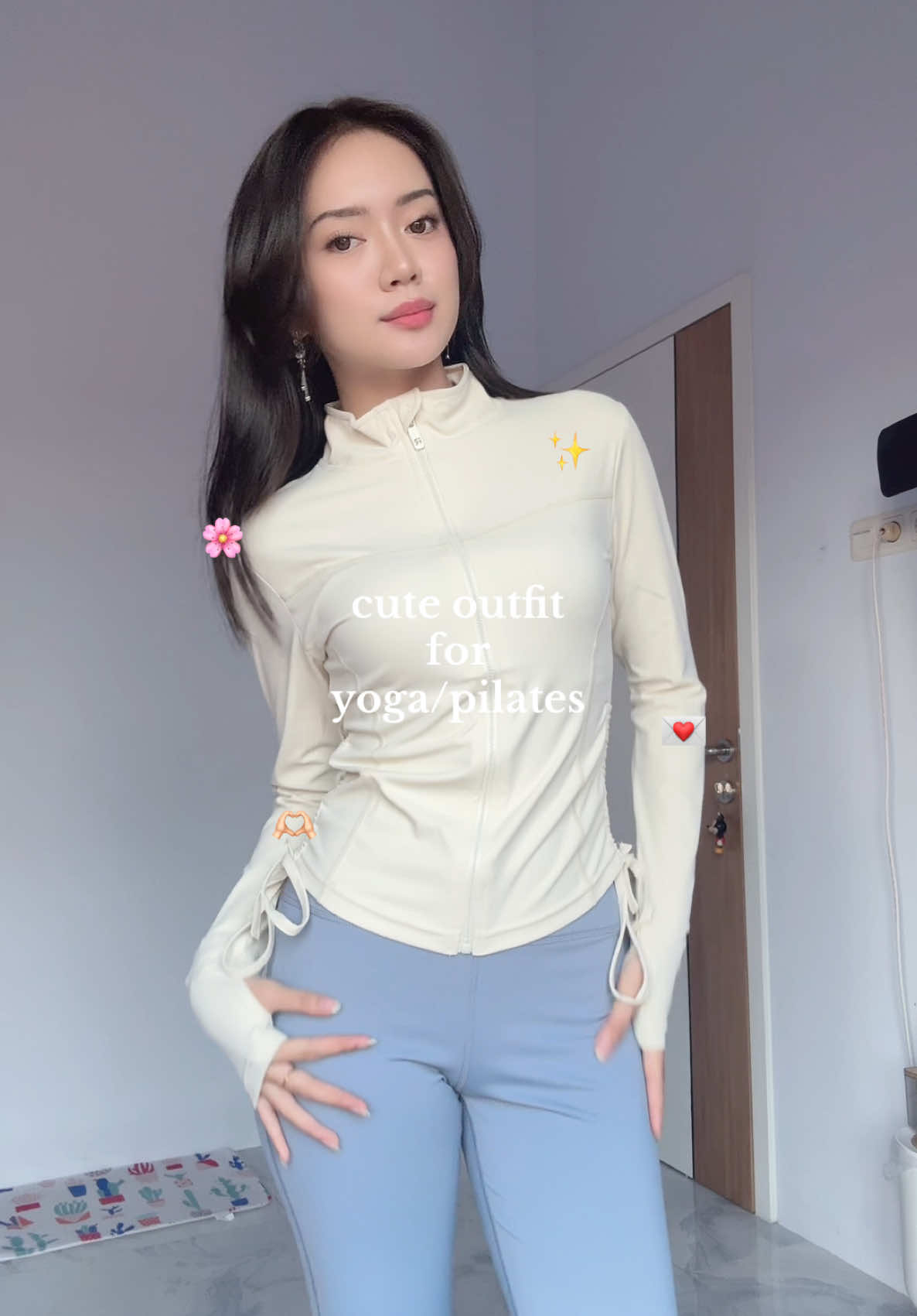 being feminine with cute outfit for yoga/pilates 💌  #outfitinspo #yogaoutfit #pilatesoutfit 