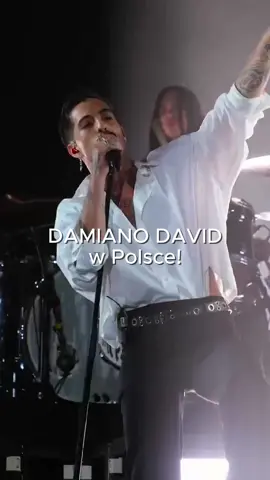 One and only @Damiano David 🖤 #damianodavid #damianodavidmaneskin #maneskin #bornwithabrokenheart #rome #italy #polska #concertowonews #koncert #warszawa #wwa #silverlines #bilety 