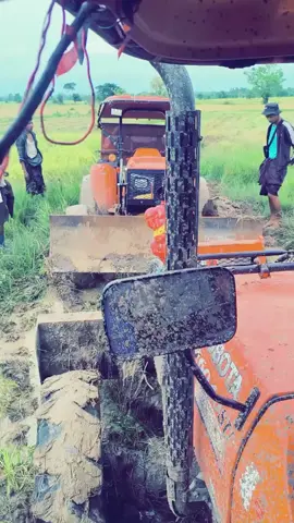 #kopyae#myanmartiktok🇲🇲🇲🇲 #kubota#စက်တွေနစ်နေတယ်ဗျာ #မူရင်းကိုcrdပေးပါတယ် 