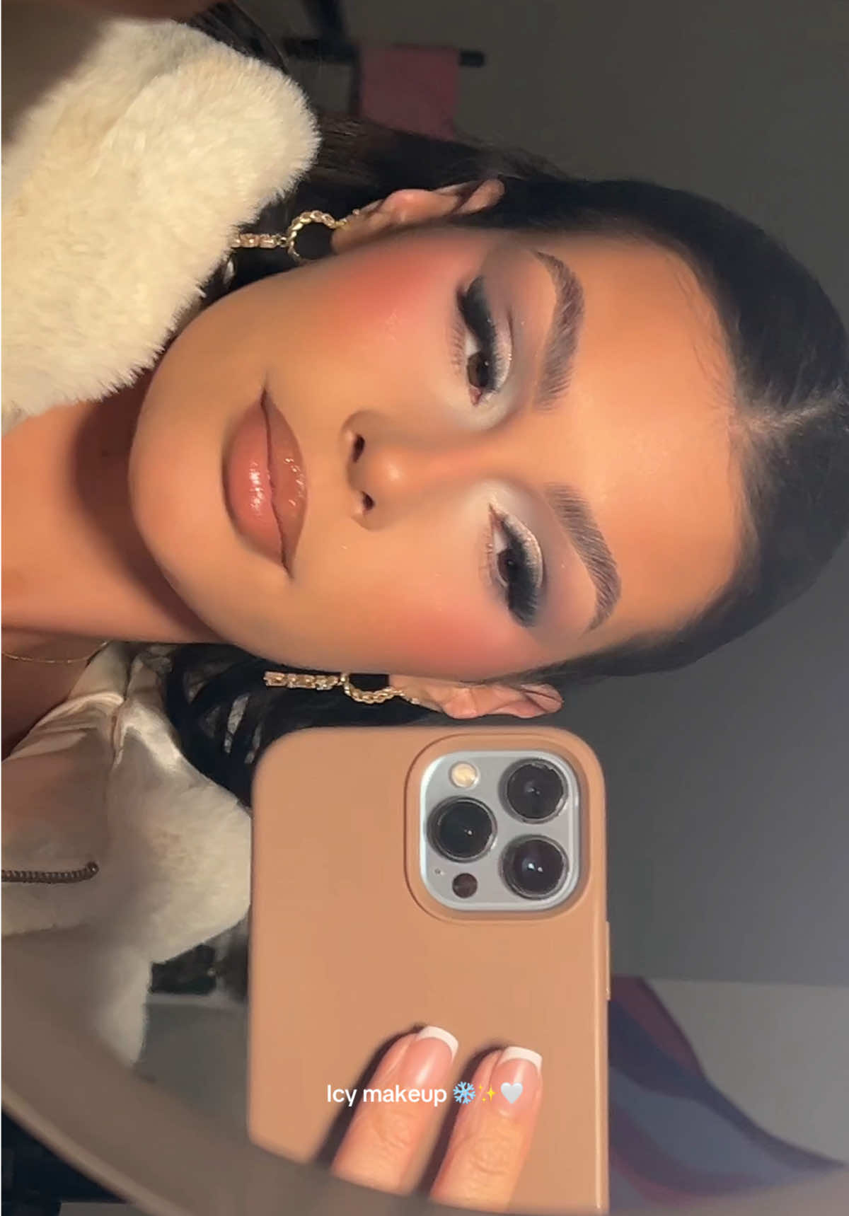 #wintermakeup #icyeyes #frostedmakeup #icymakeuplook  IB: @makeupwlp 