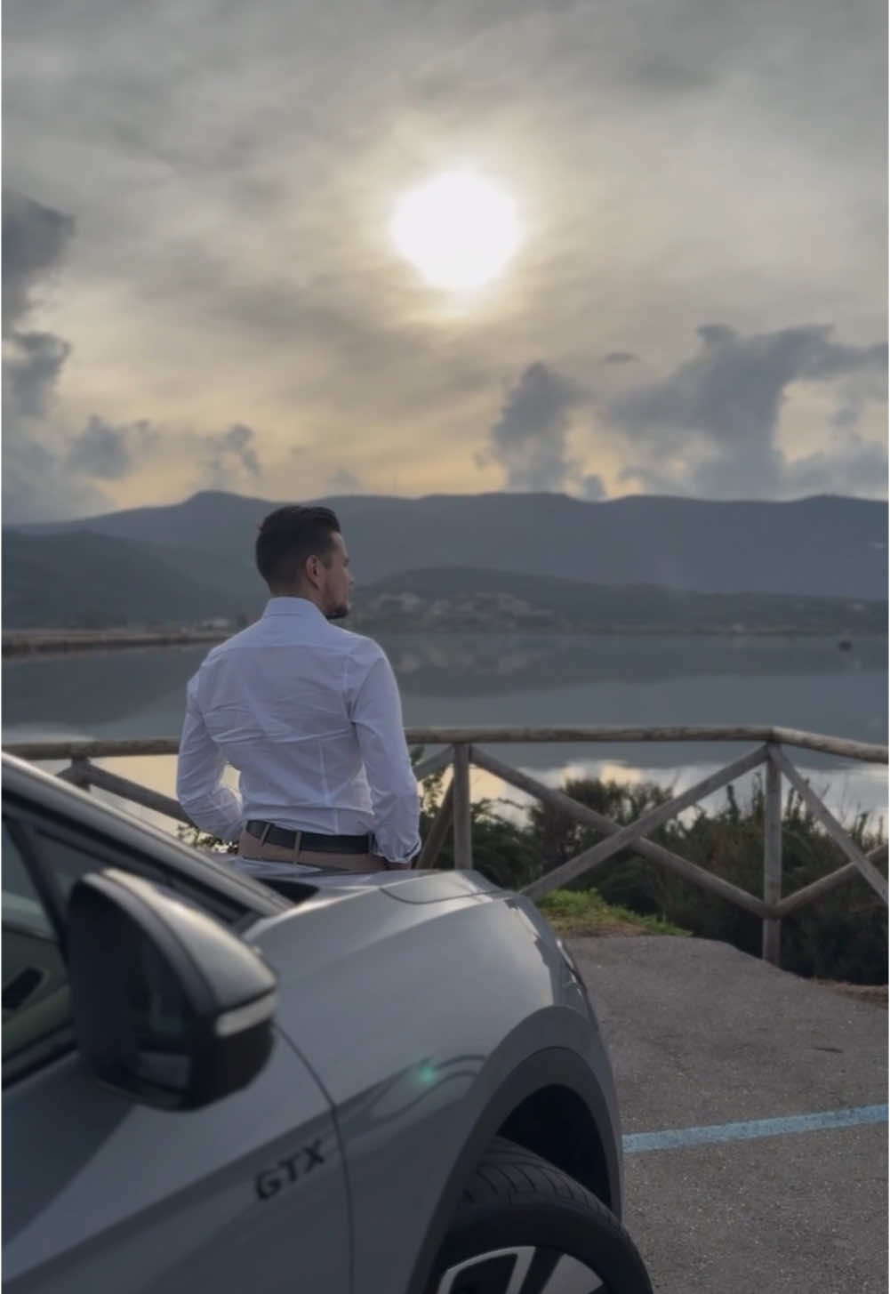 Anzeige | E-Mobilität: Chance für den Rettungsdienst? ID.4 GTX - Stromverbrauch kombiniert 16,8-16,7 kWh/100 km; CO2-Emissionen kombiniert 0 g/km; CO2-Klasse: A #IDcreatorsday #VWIDGTX #IDFamily #Volkswagen 