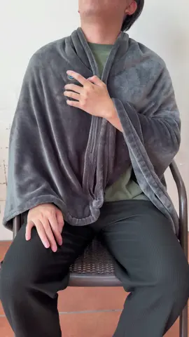 #fpy #tiktokshopholidayhaul #heatedblanket #heatedwearableblanket #heatedshawlblanket #electricheatedblanket #gift You will be cold without this electric blanket in winter!🔥❄️❄️🎁