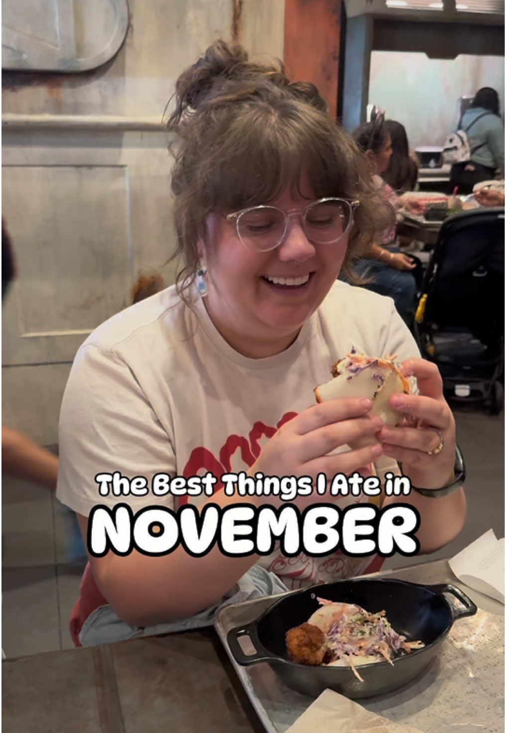 But I love you, Cinnabon!!! #copenhagen #danishfood #hotdog #pastries #RestaurantReview #losangelesfood #losangelesrestaurants #nycfood @7-ELEVEn 