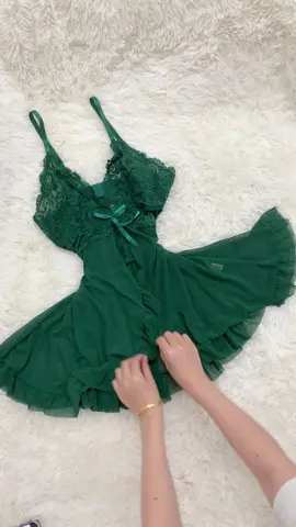 OMG!!!! Love it 😘😘😘#spotlightfinds #fyp #tiktokshopholidayhaul #christmas2024 #fav #girls #pajamajam #pajamas #pajamaset #cute #fashiontiktok #christmasfashion #women 