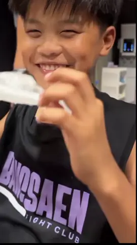 เจ้าเด้กยิ้มหวานหน้าปลากระเบนน🤏🏻💗@ข้าวหลาม บางเเสนไฟท์คลับ  #ข้าวหลามบางแสนไฟท์คลับ  #ตูนบางแสนไฟท์คลับ #บางเเสนไฟท์คลับ #ฟีดดดシ 