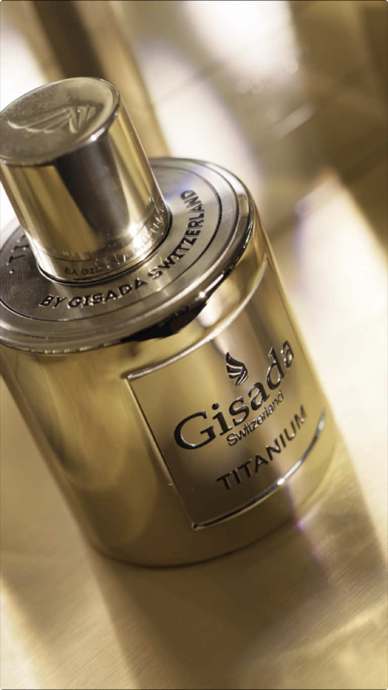 ✨ ¡Descubre Titanium, la nueva fragancia de Gisada! ✨   Titanium no es solo una fragancia; es un símbolo de éxito y determinación. Este aroma amaderado y ámbar eleva a quien lo lleva, recordándonos que el camino hacia el éxito se forja con elecciones audaces y actitud.   No te quedes sin el tuyo. ¡Titanium es una edición limitada que no querrás perderte!  Dale a tus sentidos la experiencia que merecen. ¡Prueba Titanium hoy!  📍 Disponible en Beauty Pacific de JW Marriott Lima y en Fragancias de Autor Jockey Plaza y Salaverry. ¡Siente la atracción y hazla tuya hoy mismo!   🛒 Link en bio para más detalles y compra.  #Titanium #Gisada #FraganciaDeLujo #Éxito #Determinación #Amaderado #Ámbar #EdiciónLimitada #PerfumesNicho #BeautyPacific #Lima #Peru #JWMarriottLima  #JockeyPlaza #Salaverry #FraganciasDeAutor #ExperienciaDeLujo #BeautyPacific
