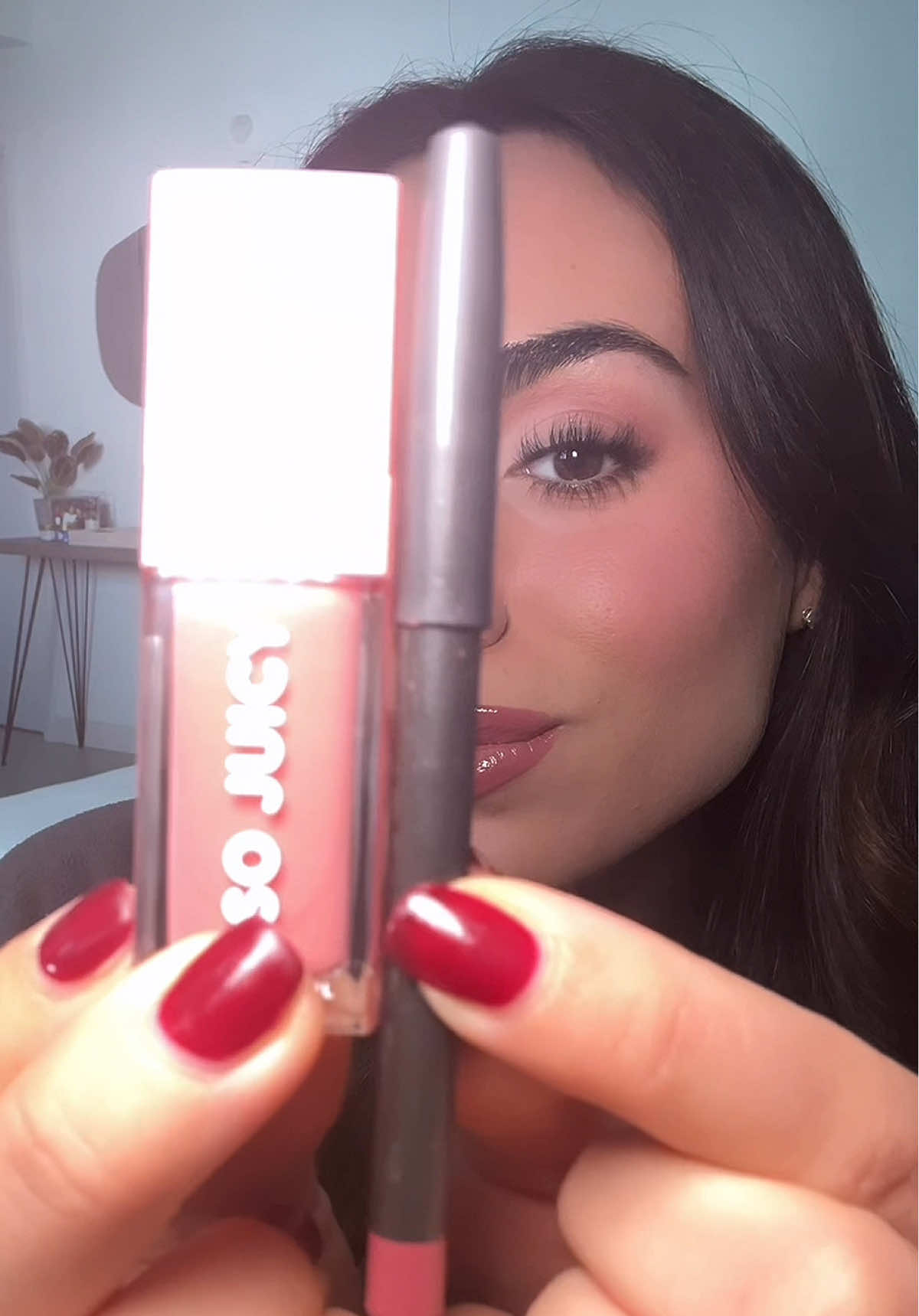 fun fact i wore soar lipliner on my prom day ❣️ #lipliner #lipcombo #maccosmetics #soar #throwback #glossy #lips #lipoil @maccosmetics @ColourPop Cosmetics 