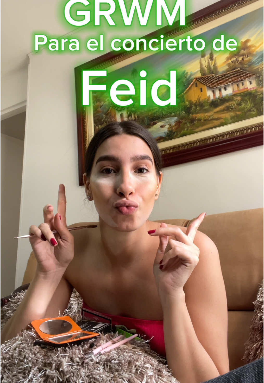 Yo feliz haciendo mi GRWM el 7 de diciembre en Medellin hasta que… #fexxocalipsis #feid #fexxo #medellin #concierto #velitas 💚💚💚