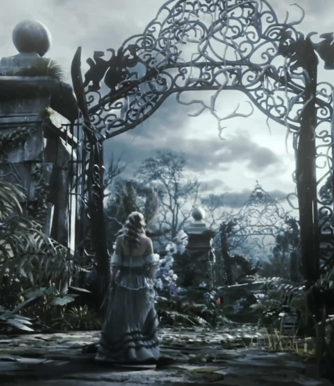 best tim burton movie ever- #aliceinwonderland #aliceinborderlandedit #aliceinborderland2 #TimBurton #timburtoncharacter #timburtonmovies #fyp #fypageシ #fypage #fyy #viralvideos #viral #blowthisup 