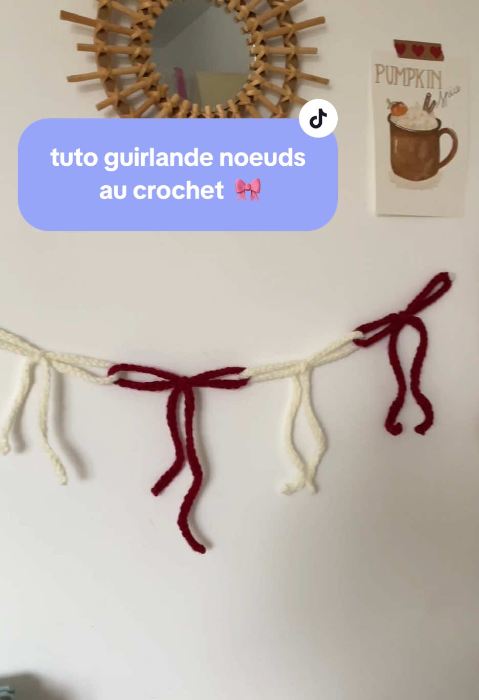 Ça devait être un tuto pour Noël, mais ça va rester toute l’année je crois 🥹🎀 Si vous chercher de quoi habiller vos murs : une guirlande au crochet est toujours une bonne idée✨  #crochet #tutocrochet #crochettutorial #guirlandecrochet #bowgarland #noeud #crochetgarland #christmascrochet #christmasgarland #deconoel 