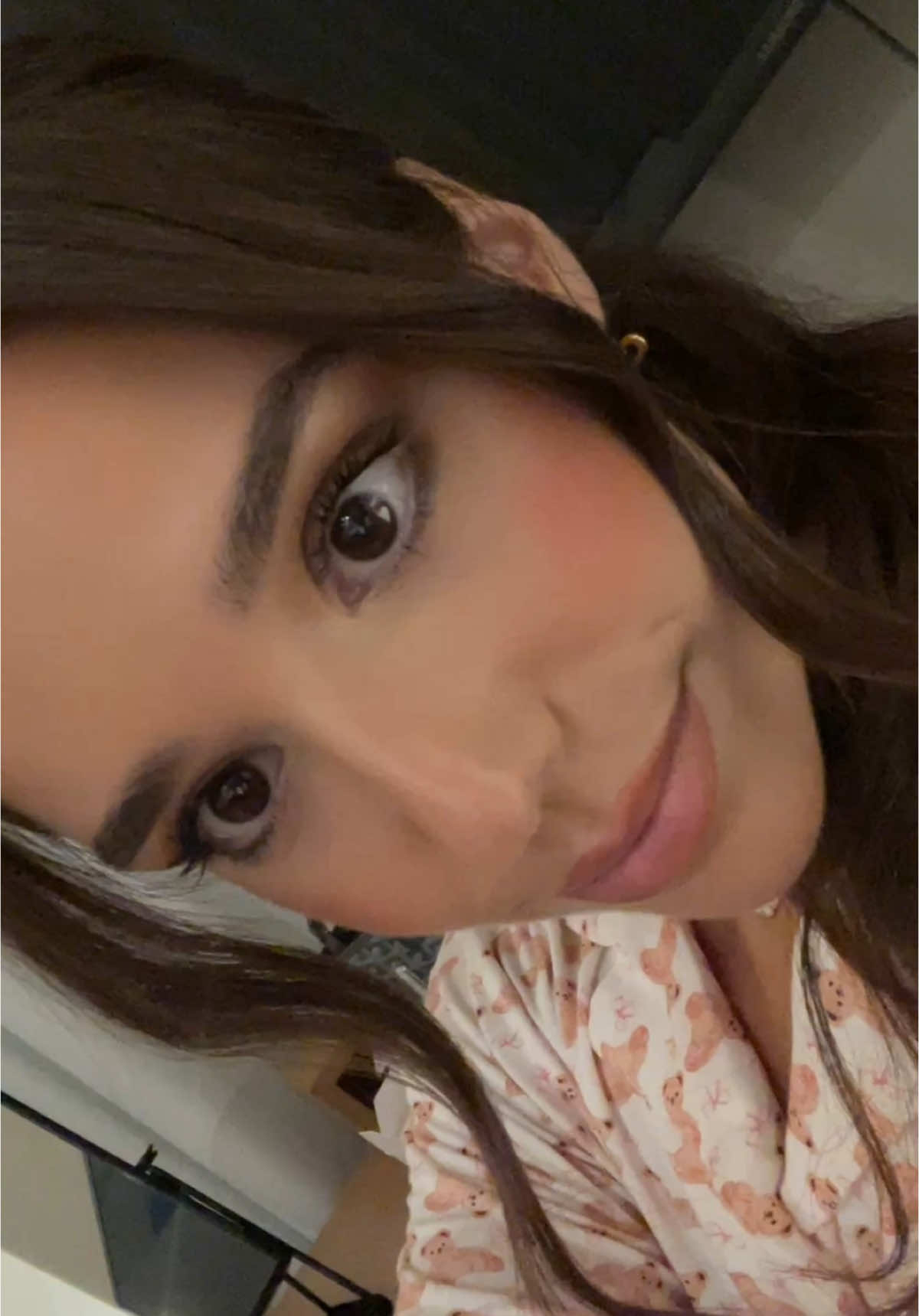 علموني  ليه طيب 