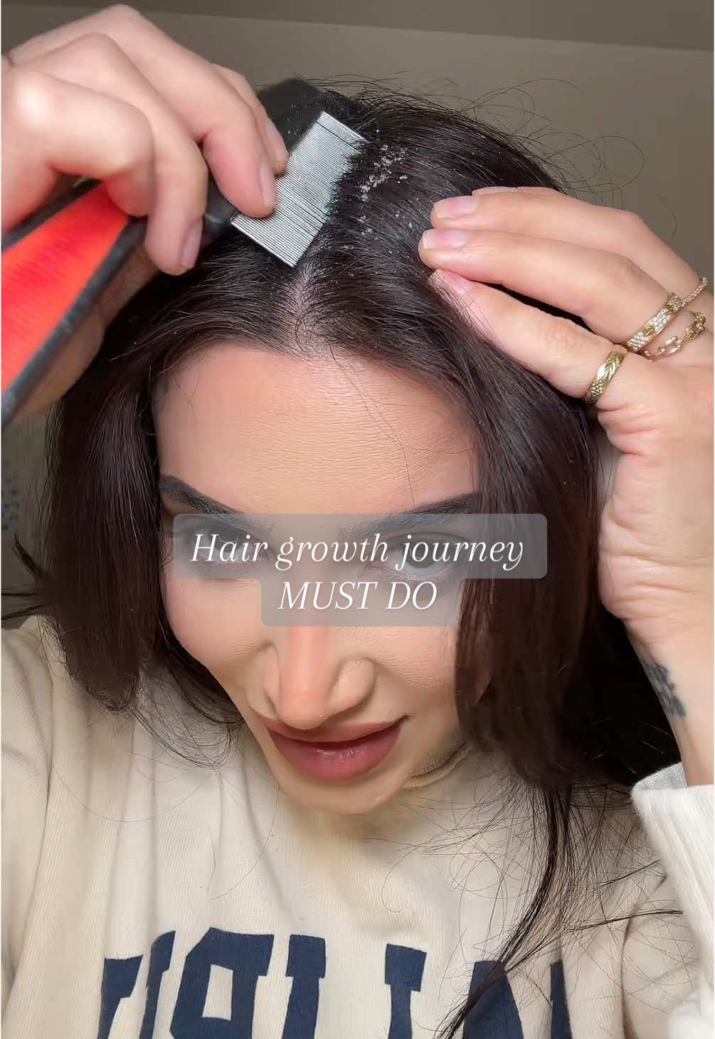 If ur not using a lice pik are you even on a hair growth journey?! I know i created this method and it sound bizarre but i swear by it. Hair and lash growth oil used: @Asal’eh (linked in bio) 