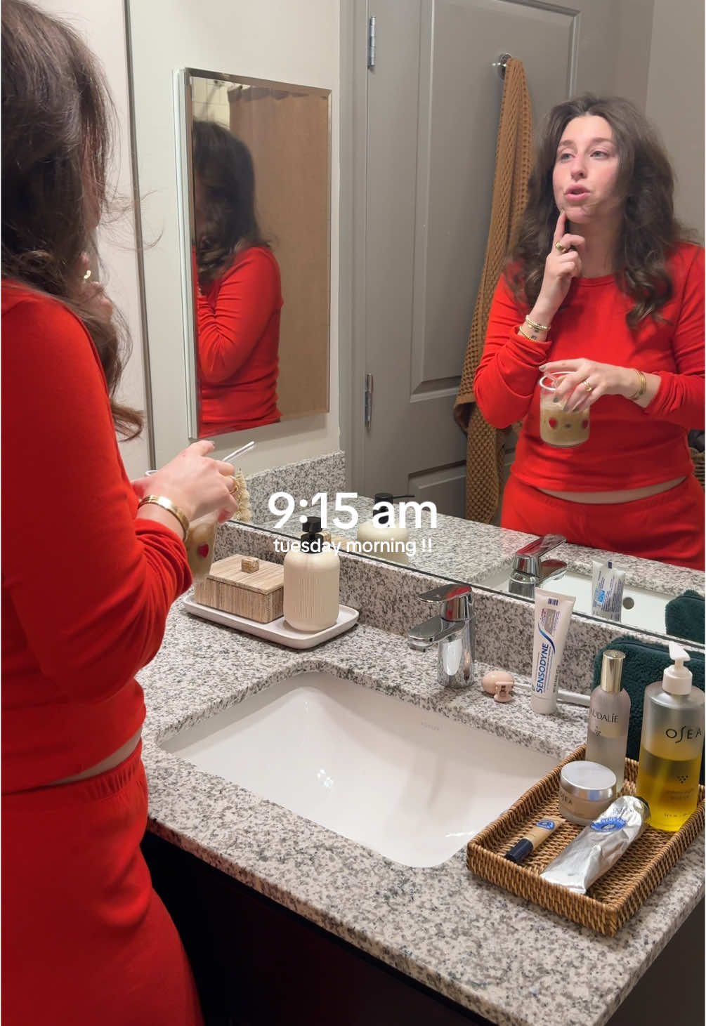 good morning & happy tuesday !! hope you have the best day ily #diml#morning#morningroutine#grwm#getreadywithme#skincare#fyp#forthegirls#Vlogmas#timestamps#sidsvlogs