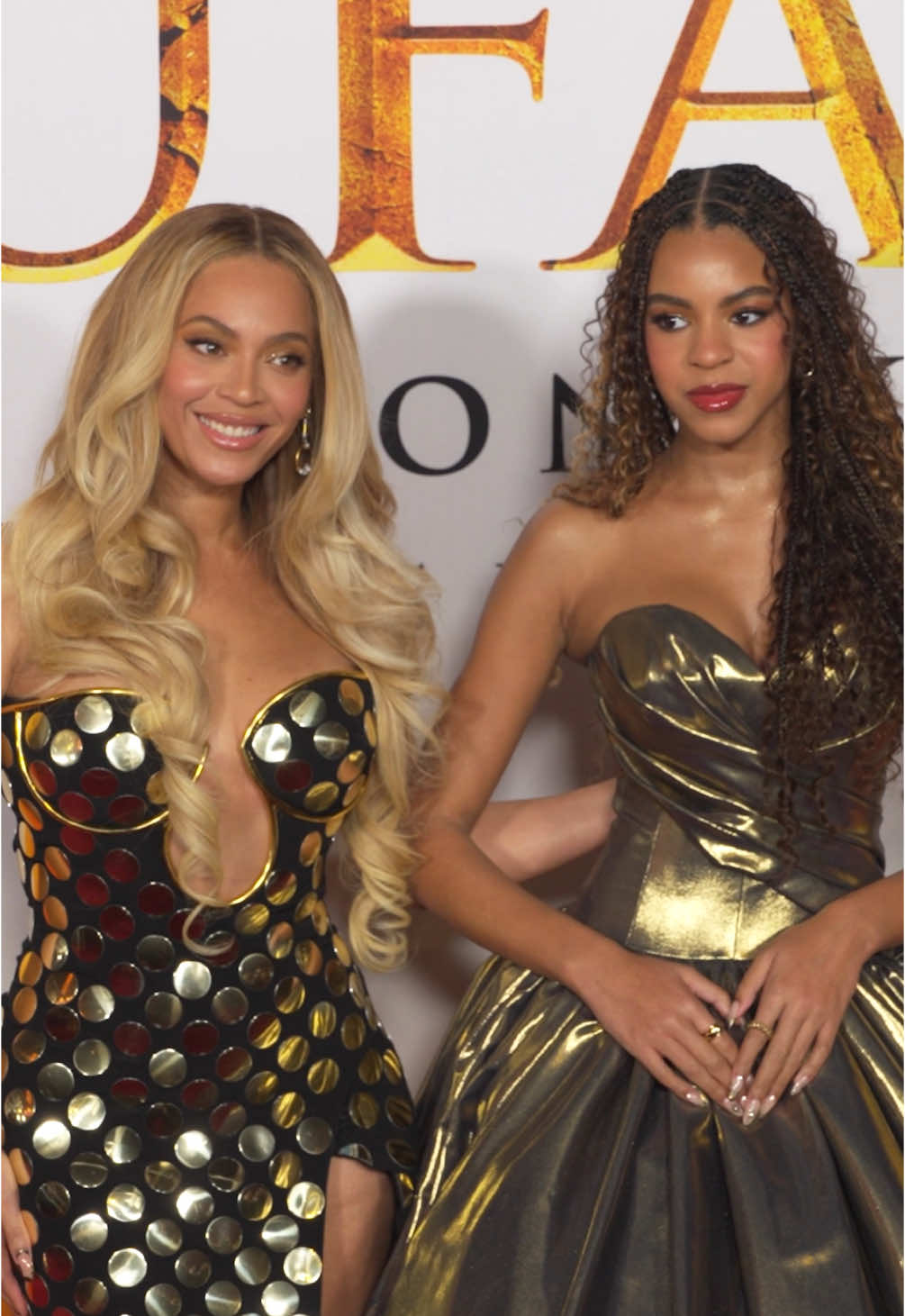 #BlueIvy, who stars as Kiara in #Mufasa: The Lion King, on the carpet at the premiere with #Beyoncé, who reprises her role as Nala, and Jay-Z  🎥 Getty