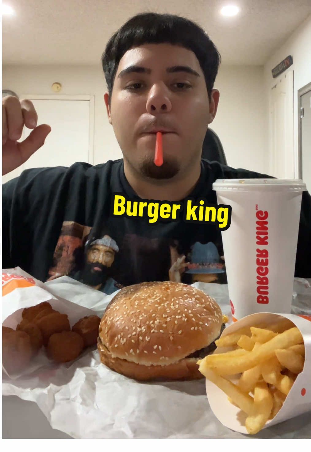Burger king hit the spot @Burger King #fyppp #FoodTok #mukbang #fypシ #eating #viralvideo #fypage #fyp #Foodie #burger #foryoupage #trending #creatorsearchinsights 