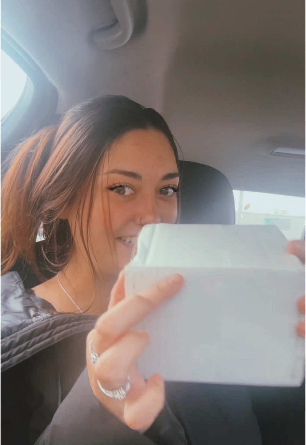 We love free samples😍😍 #freesamples #tiktokshop #packages #yay #happytuesday #newproducts #fyp #fypシ #michigan #foryou #foryoupage #michigancheck #welovepackages 