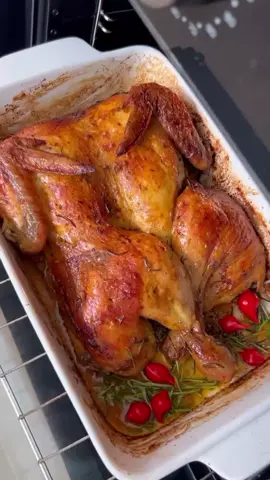Frango Natalino 🌲 #receitasimples #receitasnatalinas #frangoassado #receitasfaceis #receitastiktok #frangoassadonoforno 