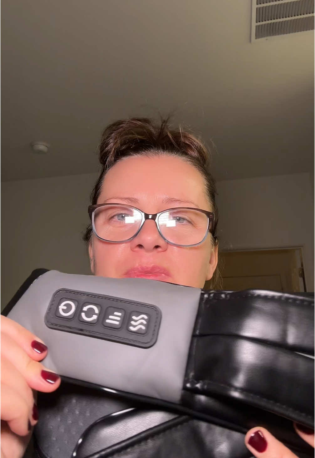 This neck massager also has free shipping and coupons click your cart for details  #neckmassager #shiatsu #nekteckmassager #backmassager #massagerwithheat #heatedneckmassager  #tiktokshopholidayhaul 