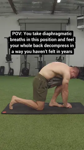 So simple, yet so effective. The purpose of the pillow is to make it so that way your back is in an elongated position, but also when you inhale the expansion is being forced into your back and not as much into the front part of your body. Most people already breathe too much into their lower ribs and upper stomach, and not enough into their back ribcage, where a lot of the expansion should occur. So by kneeling flexing in this position and adding a pillow, it biases a lot of back expansion and decompression. The key is to breathe slowly and stay super relaxed throughout your whole body. Gentle (silent), but full inhale through the nose. Feel ZERO neck tension as you inhale. As you exhale, “sigh” the air out. This will help you further melt into the pillow and relax, but also ensure you decompress enough to allow for optimal subsequent expansion on the inhale.  Try 2 sets of 10 breaths and see how you feel after 🙂 This exercise is a modification I made inspired by @applied_integration_academy’s G-DiRT technique —— #backpain #lowbackpainrelief #lowbackpainexercises #backpainexercises #backpaintips #backpainremedy