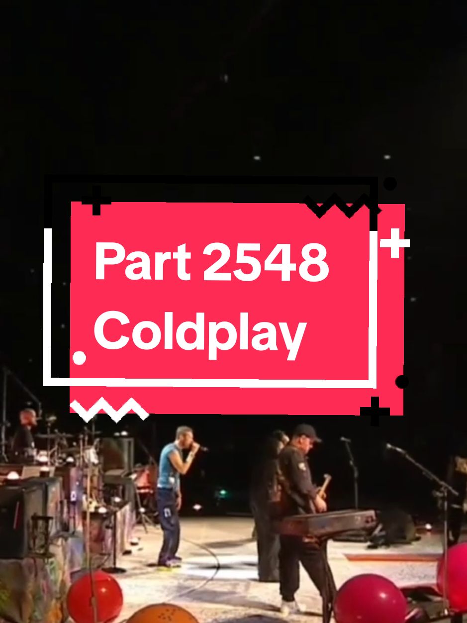 Together we rise, together we pray 🙏 #wepray #coldplaywepray #coldplay #coldplaysound #musicofthespheresworldtour 