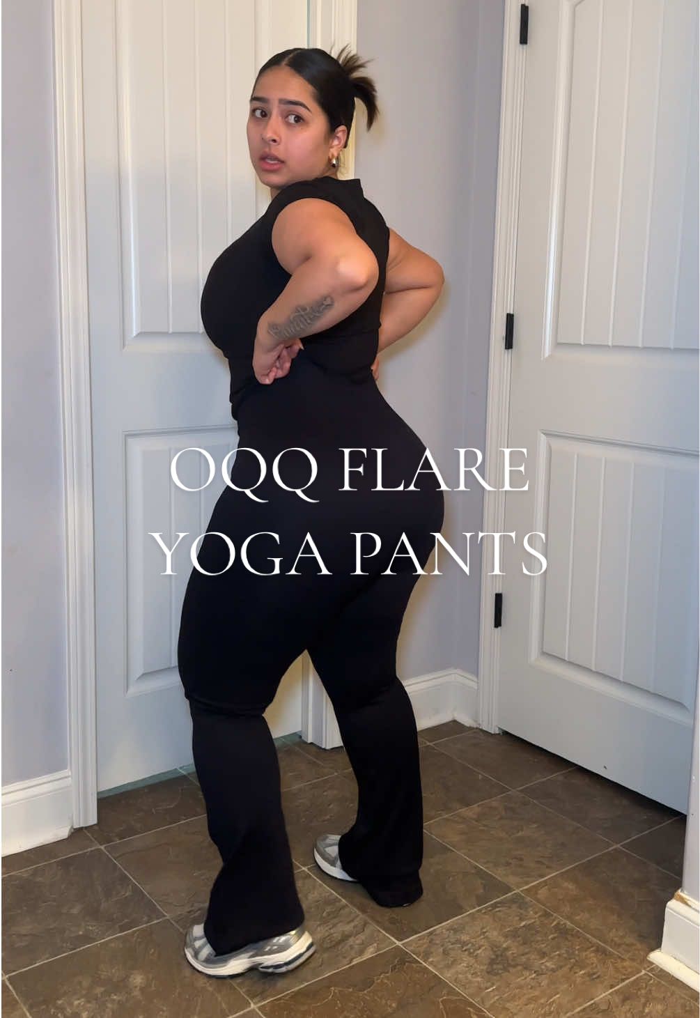 LOVE THEM !!! 🖤 these are definitely a MUST have 🙌🏻  #musthave #athleticwear #yogapants #shopping 