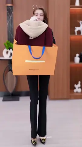 áo khoác lót lông cừu xinh sang chảnh dễ thương cá tính cho nữ hàng mới về thêm hốt lẹ kẻo hết #aokhoacnu #thoitrangnuxinh #aokhoacnuxinh #aokhoacnuquangchau #aokhoacnubigsize #aokhoacnutiktokshop #xuhuongfreefire #thoitrangnu #thoitrangtiktok #thinhhanhtiktok2025 #thoitrangnubigsize #thinhhanhtrend #thinhhanh2023 #thinhhanhxuhuong2024 #aokhoacnu2lop #xuhuongtiktok2024❤️🌈✔️ #xuhuongtiktokkk #thoitrangnucaocap #thoitrangnuhottrend #aokhoacnu 