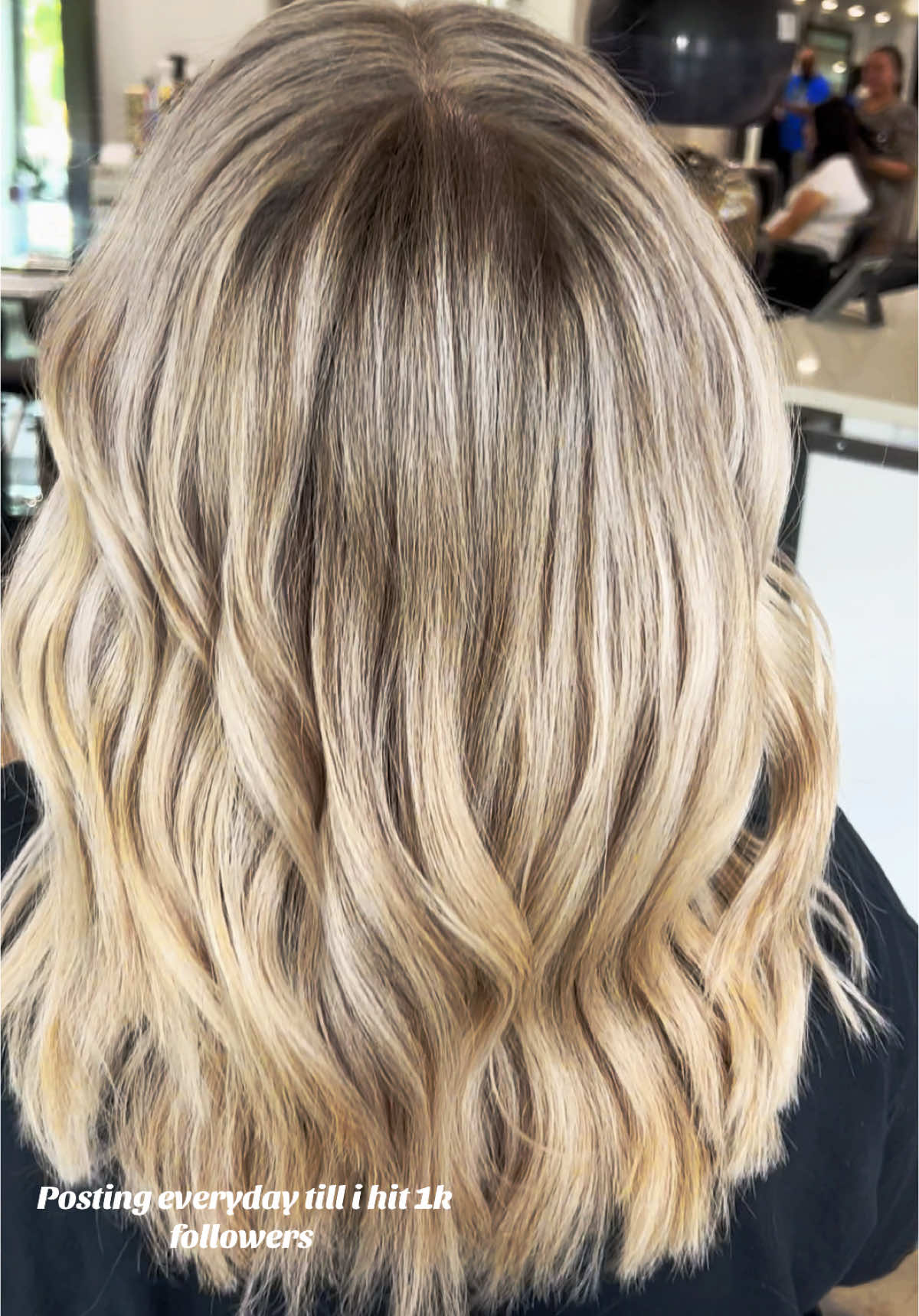 whatchu know about me?😏 • • #hairbyme #fyp #fypシ #bookwithme #dfwhairstylist #hairbynoellecastillo #dallashairstylist #mobilehairdresser #blondes #blondie #cosmo #highlights #dimensionalblonde #curls #wellahair #beauty #hairtransformation #viralvideo #haircut @KRYSTYN DAVID 