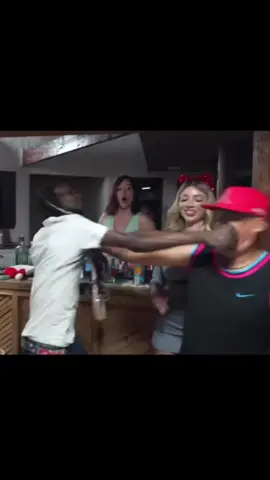 Historia de internet 🚬#chile🇨🇱 #fyppppppppppppppppppppppp #viral #humor #torneocellchile #flaitiano #renepuente #diegogonzalez #secretoenellago2 