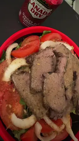 #beefitswhatsfordinner #Beef #salad #beefsalad #healthyfood 💁🏾‍♂️