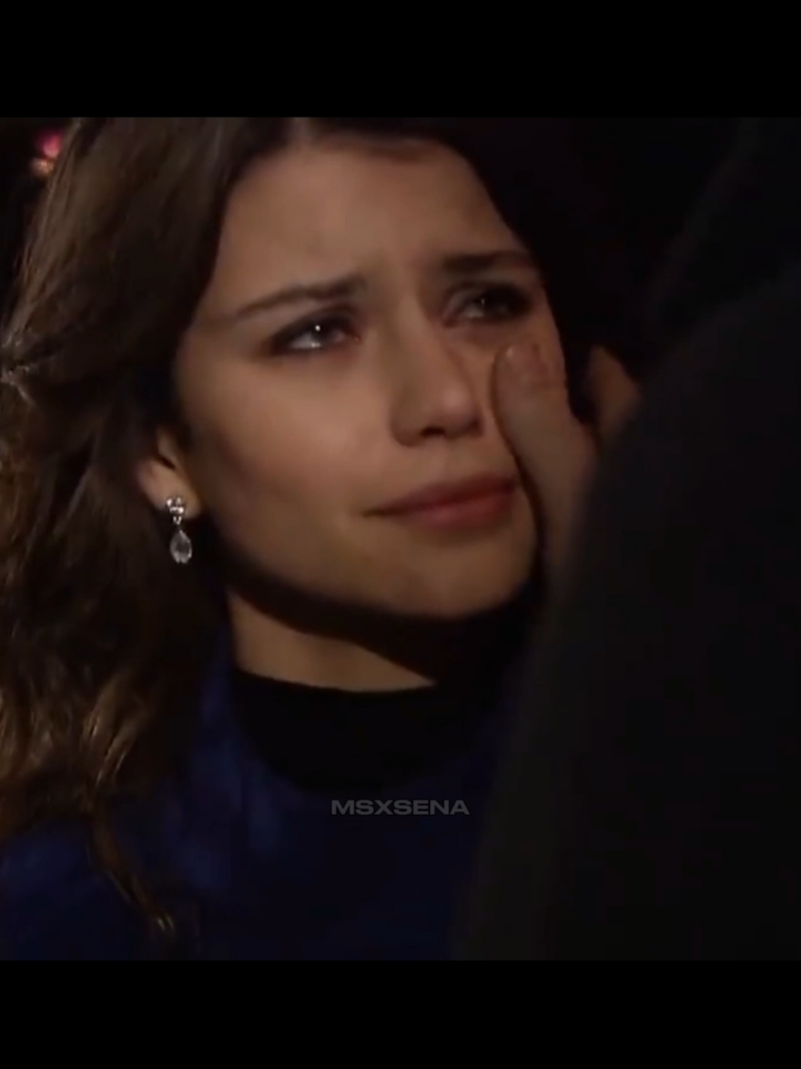 Bihter'in duygularını anlatan o şarkı #ikimizdenbiriölmeliydi  #aşkımemnu #bihterziyagil #behlül #behlülbihter #berensaat #kıvançtatlıtuğ  #msxsena #fyp 