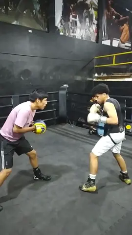 TEAM RAGAZZI 🇵🇪  clase de Boxeo  estamos en San Juan de Miraflores zona C referencia exbulevar  para mayor información WhatsApp 968207669