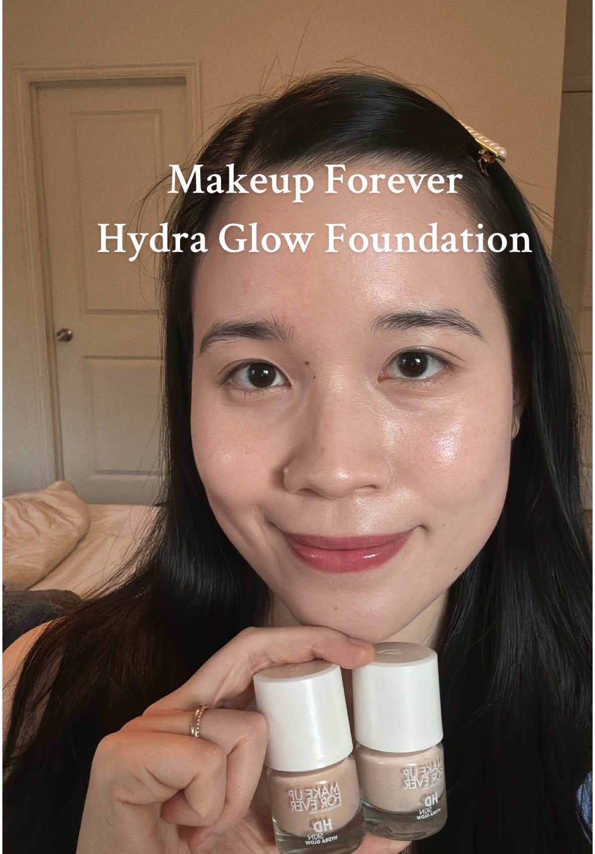 Try on kem nền @makeupforever Hydra Glow màu 1N00 và 1R02 ☺️ #makeupforever #makeupforeverhydraglowfoundation #makeupforeverhdskinfoundation #hdskinhydraglow #hydraglowfoundation #foundation #kemnen #glowskin #glowfoundation #makeup #dacangbong #cleangirl #cleangirlaesthetic #aesthetic 