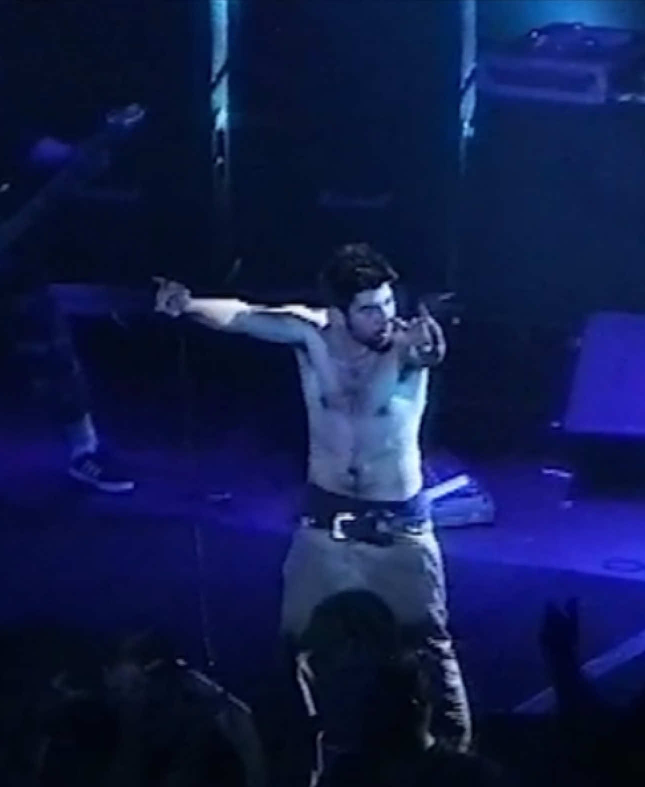//Deftones covering “South of Heaven” by Slayer at the “London Astoria” in London, England on January, 20th, 1998!// #deftones #chinomoreno #stephencarpenter #chicheng #frankdelgado #abecunningham #likelinus #adrenaline #aroundthefur #whitepony #saturdaynightwrist #diamondeyes #koinoyokan #gore #ohms #bequietanddrive #myownsummer #digitalbath #7words #engineno9 #backtoschool #daitheflu #headup #oneweak #nosebleed #numetal #metal #alternativemetal