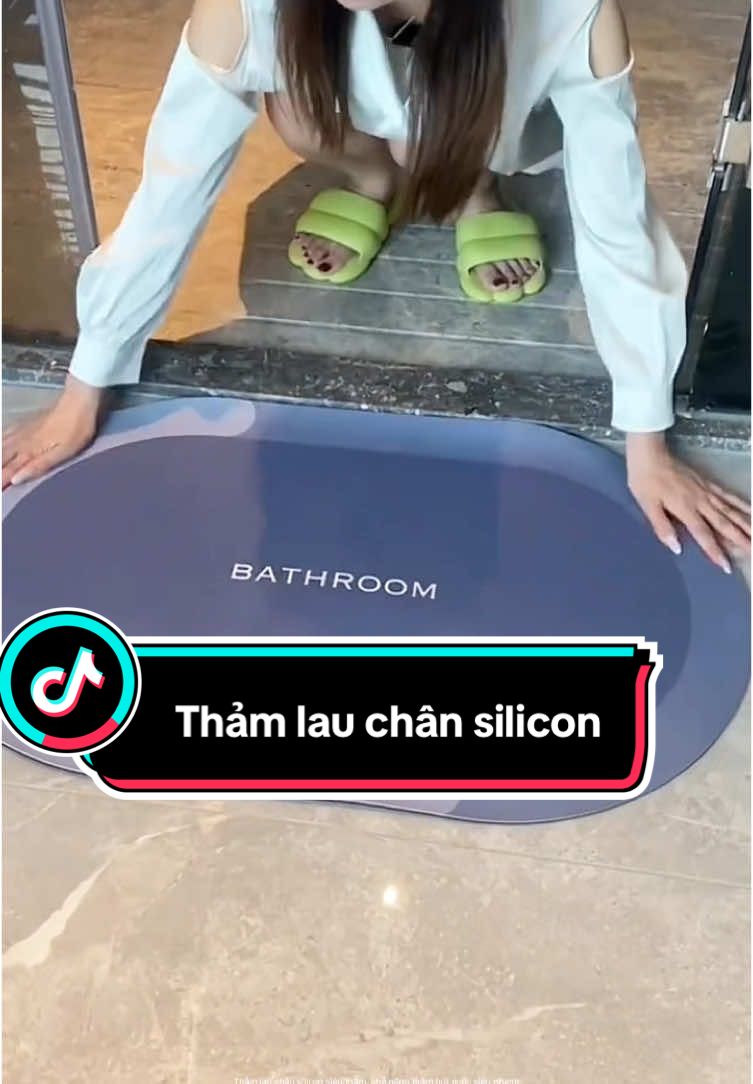 Thảm lau chân silicon hút nước nhanh, chống trượt, vừa sạch sẽ vừa an toàn#thamlauchan #thamlauchansilicon #thamlauchansieutham #thamlauchanchongtruot #thamchuichan #xuhuong #co3decor #giadungtienich #giadung #giadungthominh 