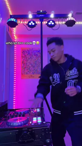 My CUSTOM jacket is from @Fansidea, Custom Your Idea💡‼️🙌🏽 Use my discount code “dj917josh” for 10% off your order🤝🏽 #dj #mashup #liljon #usher #transition #party @Lil Jon @Usher Raymond @AlphaTheta / Pioneer DJ USA @Chauvet DJ 