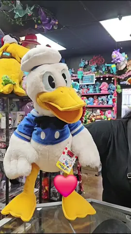 Donald Duck puppet 😁 New Arrival. #Toystorergv #MissionTx #Rgv #Shipping #DonaldDuck 