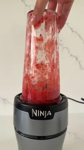 Sound on for Nutri-Blender Plus ASMR 🔉 Crush ice and blitz tough ingredients for smoothies, shakes, and extractions you can take on the go. Refreshing mango smoothie? We got you... Creamy veggie pasta sauce? Easily done. Frozen margarita? Yes please! Get yours today at ninjakitchen.com.au #nutriblenderplus #ninjakitchenau #ninjablender #smoothies #frozencocktails #blender