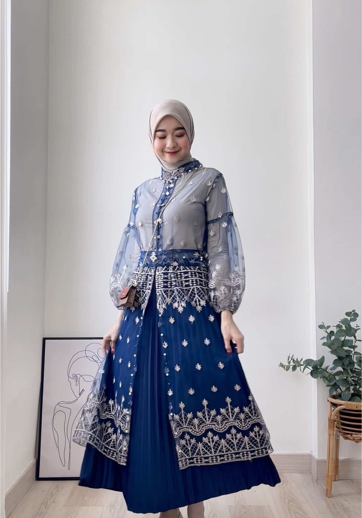 Join live minca yuk jam 1 siang jangan sampe kehabisan ya 🤗 #fyp #belanjaditiktokshop