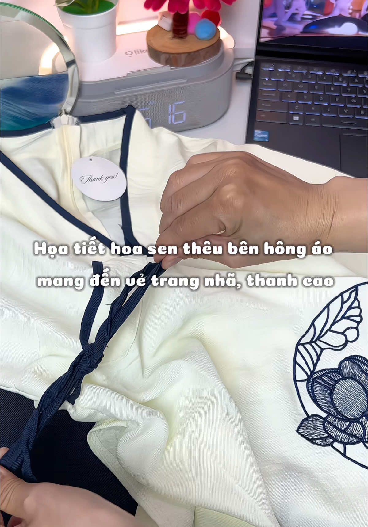 Ẻm xinhhh #reviewquanao #dolam #phapphuc #dolamdichua #phatgiao #phatphap #khoatu #fyp 