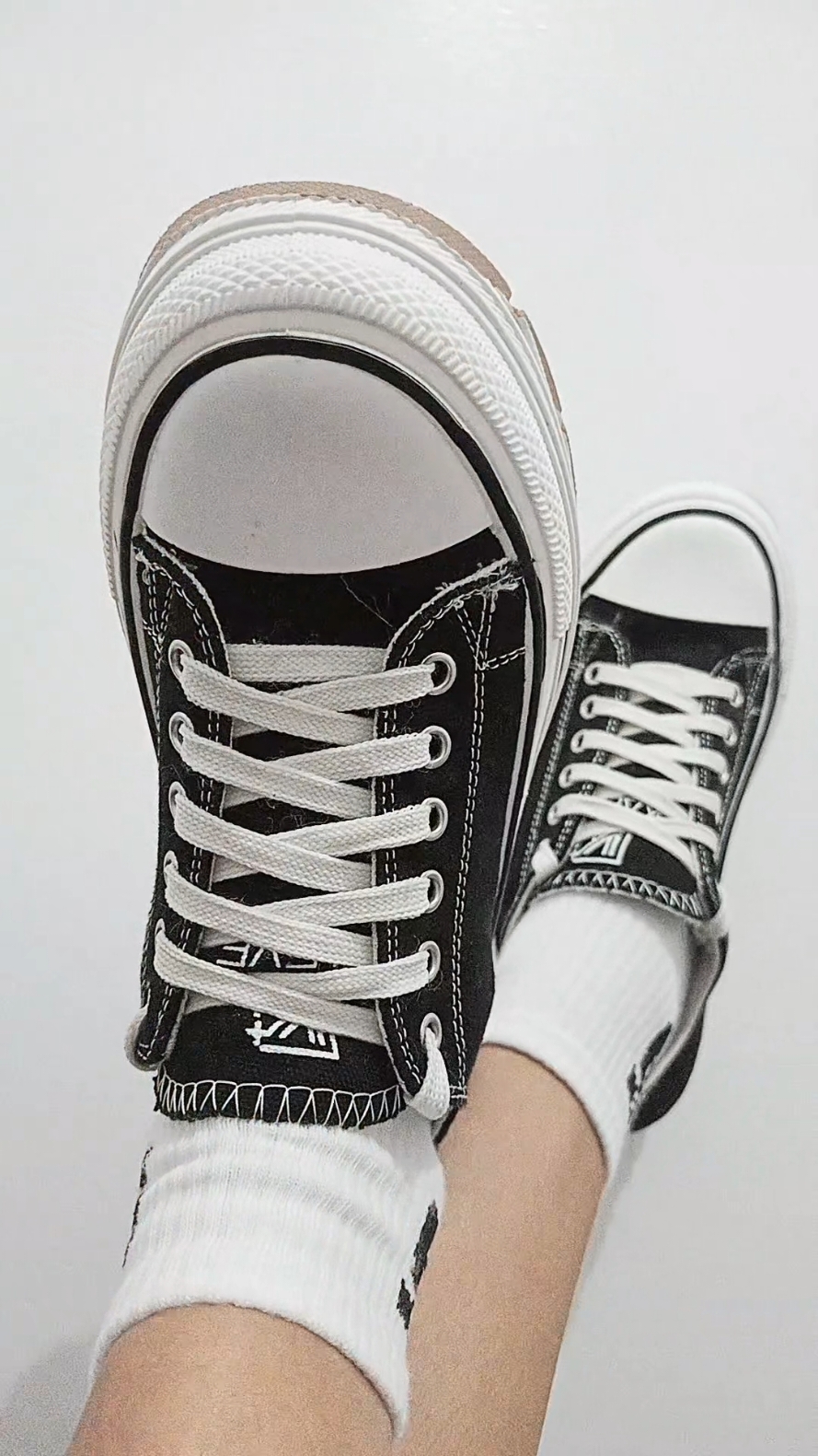 Yung quality ang hinahanap ko esp when buying shoes! This one's perfect at para sa mga kagaya kong kinulang sa height. Kaya, get yours na. 🤗 #shoes #rubbershoes #canvasshoes #foryou #affiliate #affiliates #affiliatemarketing 