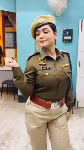 When video reach wrong audience 😂... Disclaimer: In This video I am reacting on funny comments. This video is just for entertainment Purpose and I am joking about what person is doing not individual themselves . Everything show in this video is in comedicway. #reelkarofeelkaro #likeforlikes #funnyreels #comedyreels #viralshorts #reelitfeelit #instagood #funny #funnyreels #comedyreels  #virel  #newtrend #trend #treanding #reels #likeforlikes #reelitfeelit #reelkarofeelkaro #funnyvideos  #meme #funnyvoice #comedy #roast #funnyreels #challenge #viralshorts #fun #foryou@UK🇬🇧live.🇵🇰tiktok 