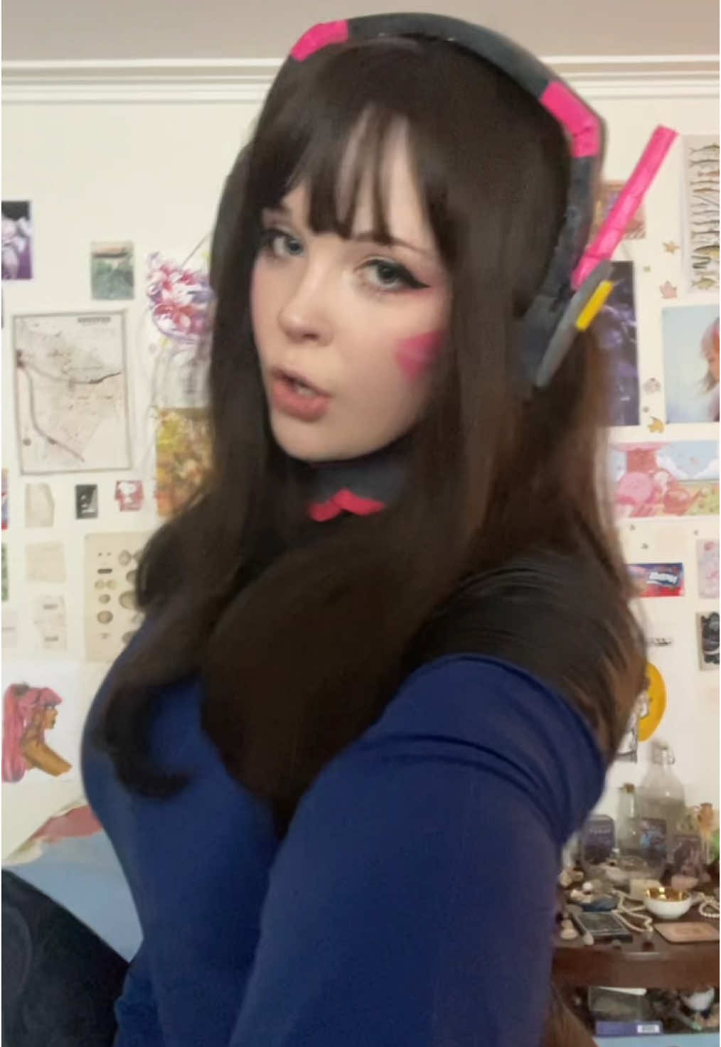 shes back baby! this entire cosplay is handmade (apart from the wig) || #dva #dvaoverwatch #dvacosplay #overwatch #overwatch2 #overwatchtiktok #overwatchcosplay #cosplay #cosplayer #videogames #GamerGirl #kirikooverwatch #mercyoverwatch #foryou #fyp 