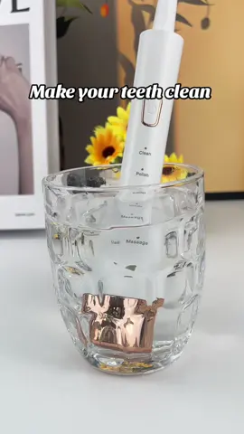 It’s so cheap #UK #fyp #tiktokmademebuyit #TikTokShop #teeth #clean #cleaning #teethcleaning #toothbrush 