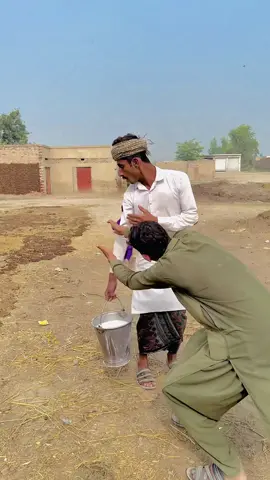 Gurbat sab koch krati hy#instagram #Short #foryoupage #foryoupage❤️❤️ #foryou #tiktokshop #viralvideo #trending #tiktokindia #reels #short #india #pakistani #viral #status #tiktok #emotional #story #urdupoetry @Mubashar Abbas Offical 